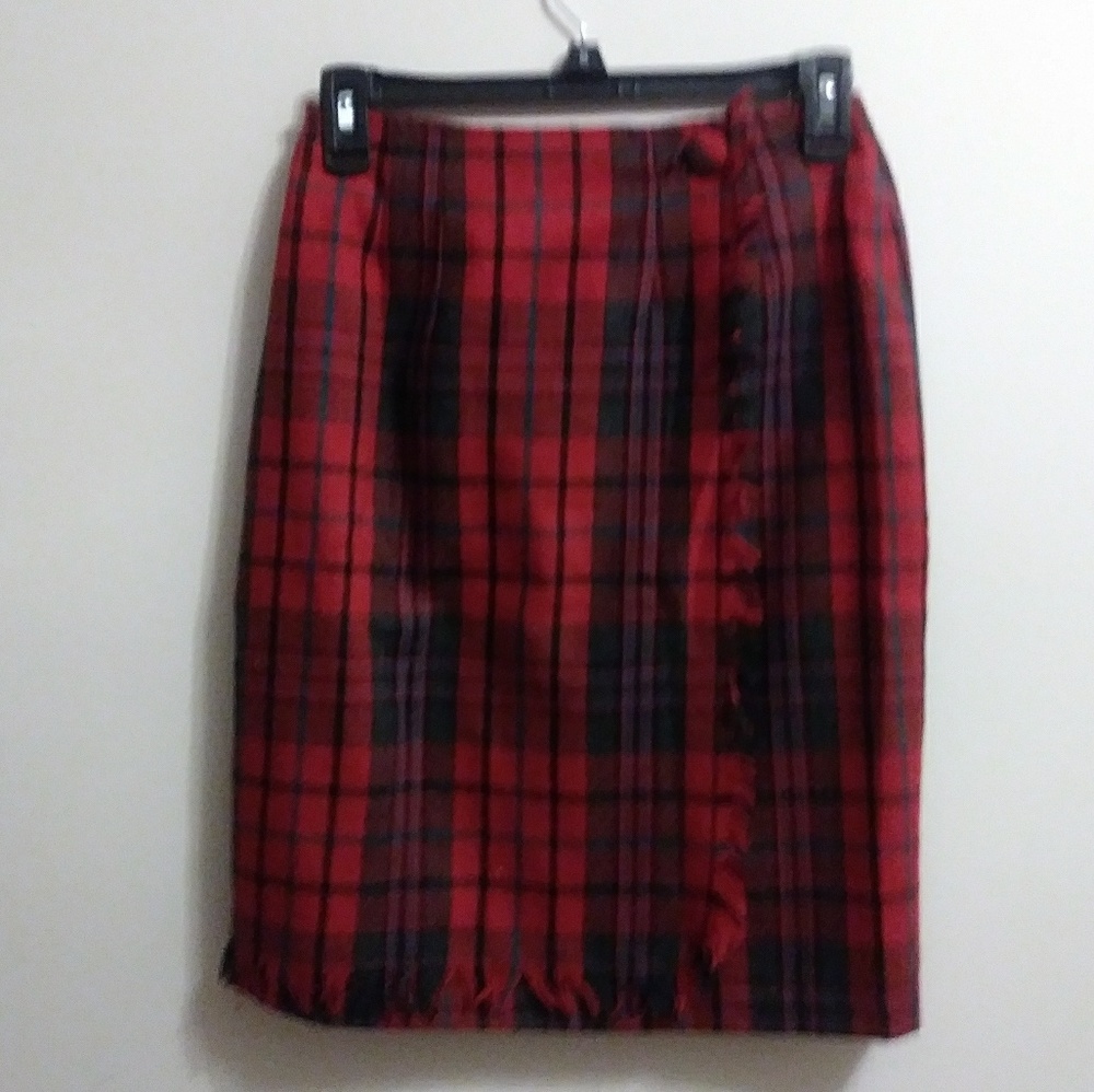 Vintage Classic Red Fringed Tartan Skirt